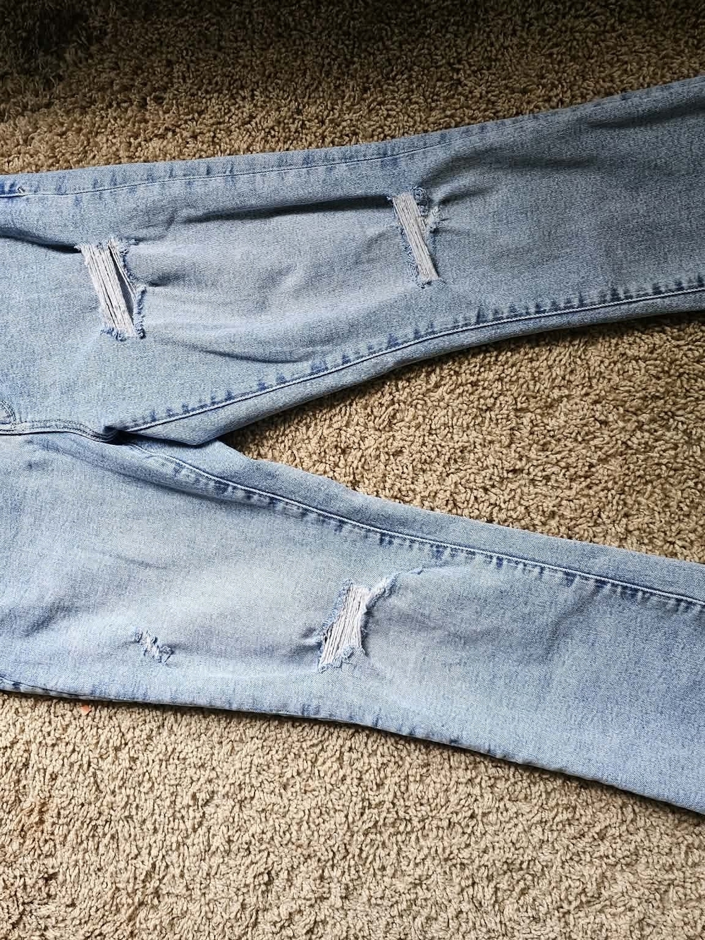 Light Blue Distressed Women’s Jeans - Classic Slim Fit